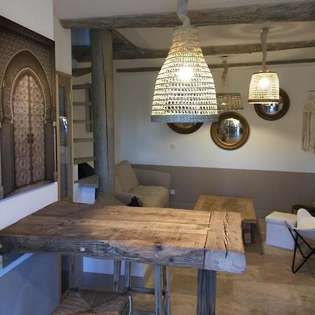 Chez Enzo Daire Pierrevert Dış mekan fotoğraf