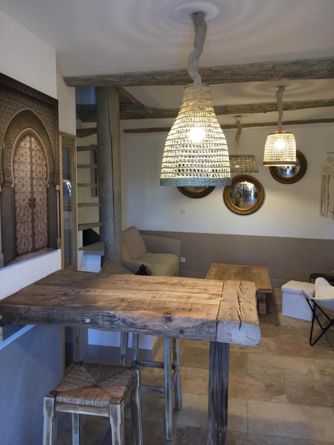 Chez Enzo Daire Pierrevert Dış mekan fotoğraf